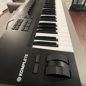 Komplete Native Instruments Komplete Kontrol A49 Smart Keyboard/Piano Brand New